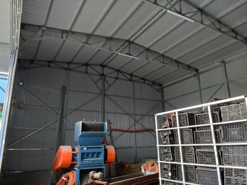 Sản xuất tấm lót sàn họa tiết đá cuội